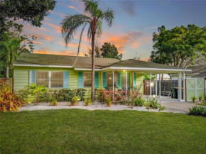 Sunny Oasis in Sarasota Florida
